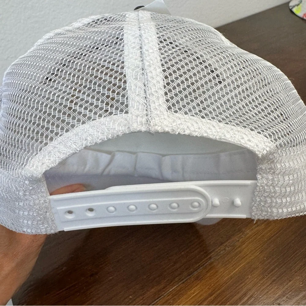 Honolua Wahine Hawaii Snapback Trucker Hat White Rainbow Mesh Vacation NWT